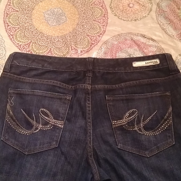 Dark wash blue woman's Jean - Picture 5 of 8